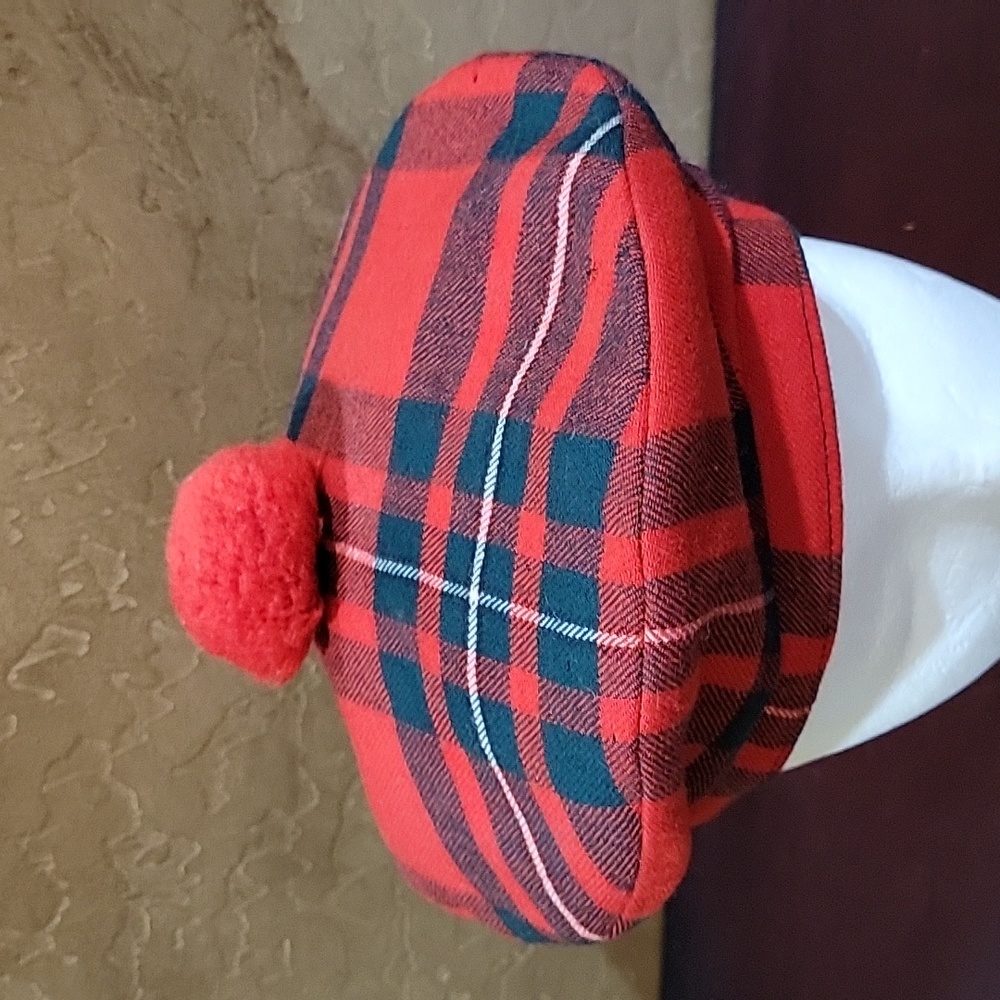 The Scotch House hat wool plaid red Pom Pom Scotland Golf